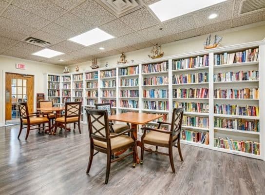 Colonial Heights Senior Living - Gallery Image 3