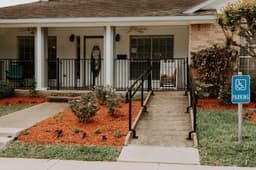 Com for Care Assisted Living - Gallery Image 1