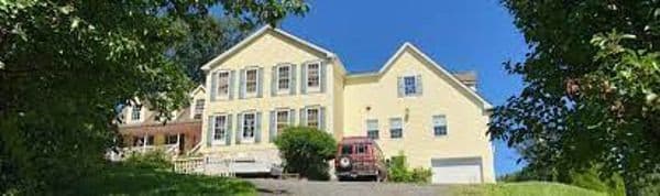 Top Of The Hill Manor