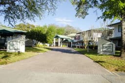 Weinberg Village - Gallery Image 6