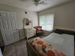 Queen Elaine Assisted Living - Gallery Image 2