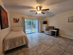 Queen Elaine Assisted Living - Gallery Image 3