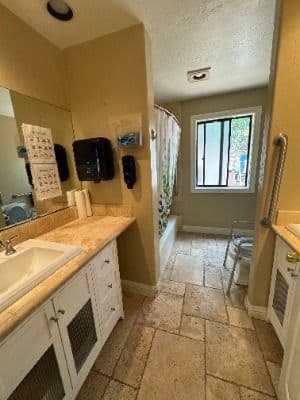 Life Saver Place Of Escondido Ii - Gallery Image 6