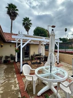 Emerald Care Manor - Gallery Image 2