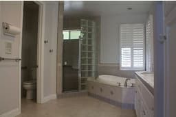 Park View Villa - Gallery Image 6