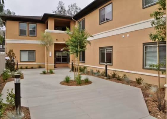 Loma Linda Assisted Living & Memory Care - Gallery Image 6