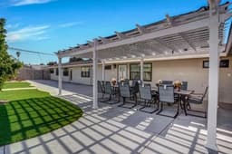 Palm View Pleasant Living - Gallery Image 3