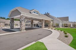 Quincy Place Senior Living - Gallery Image 2