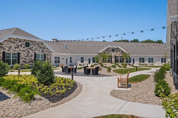 Quincy Place Senior Living - Gallery Image 4