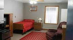 Silver Wings Assisted Living - Gallery Image 5