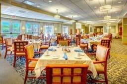 Covenant Living Of Northbrook - Gallery Image 2