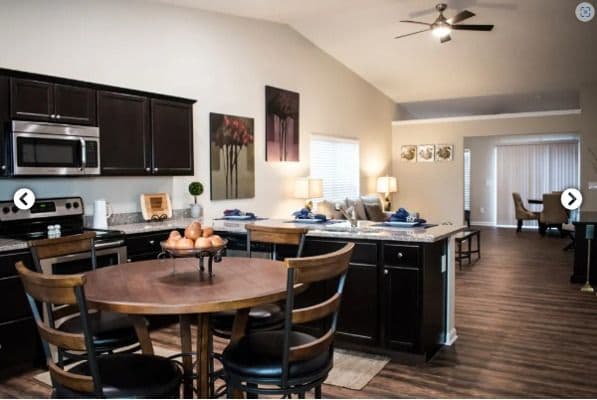 Redwood Brownsburg - Gallery Image 6