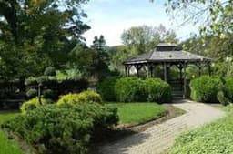 Fernbrook Manor - Gallery Image 4