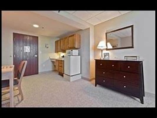 Jewish Senior Life - Oak Park - Gallery Image 2