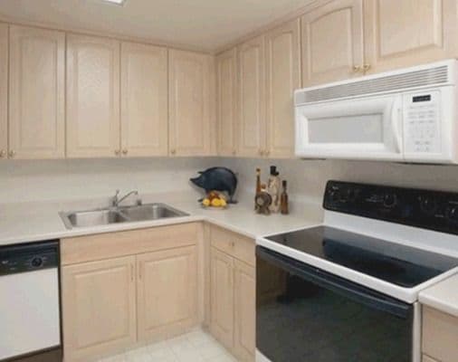 Magnolia Of Millbrae - Gallery Image 4