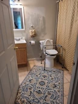 MicLean Care Assisted Living - Gallery Image 6