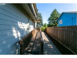 Masons' Adult Care Home, Edwin Balderas - Gallery Image 2
