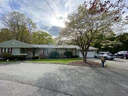 Commonwealth House Assisted Living - Gallery Image 1