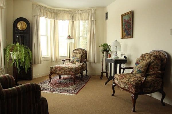 The Seasons East Greenwich - Gallery Image 3