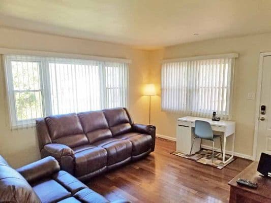 Augustine Palm House Assisted Living - Gallery Image 3