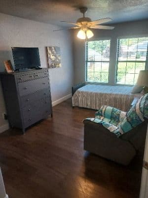 A Loving And Divine Home Care - Gallery Image 2