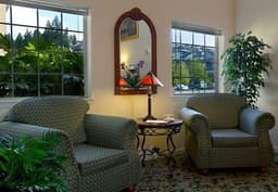 Columbia Ridge Senior Living - Gallery Image 5