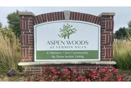 Aspen Woods Of Vernon Hills - Gallery Image 2