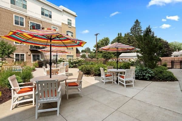 The Waters of Highland Park - Gallery Image 4
