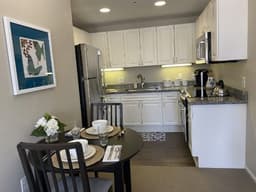 The Village at Sherman Oaks - Gallery Image 6