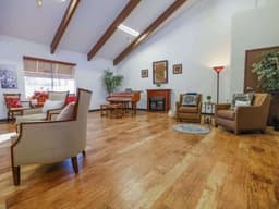 Sherwood Village Assisted Living and Memory Care - Gallery Image 3