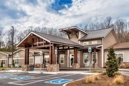 Pinnacle Assisted Living - Gallery Image 1