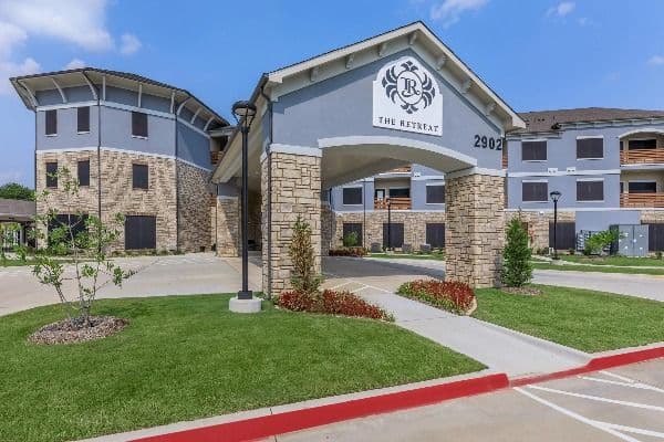 The Retreat Senior Living - Gallery Image 1