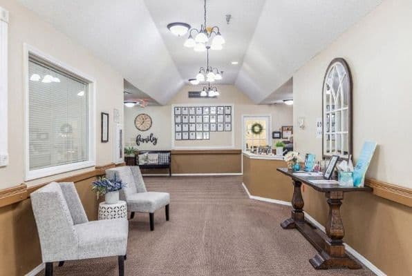 Bluebonnet Court - Gallery Image 3