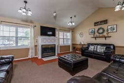 Bluebonnet Court - Gallery Image 4