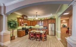 Benton House of Decatur - Gallery Image 4