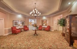 Benton House of Decatur - Gallery Image 6