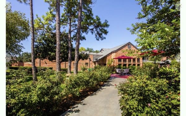 Tarrytowne Estates - Gallery Image 6
