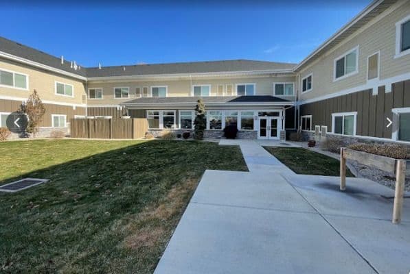 Riverway Assisted Living and Memory Care - Gallery Image 5