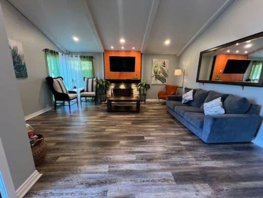 Delzen'S Place - Gallery Image 2