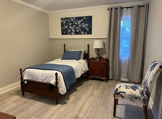 Asinza Assisted Living - Gallery Image 4