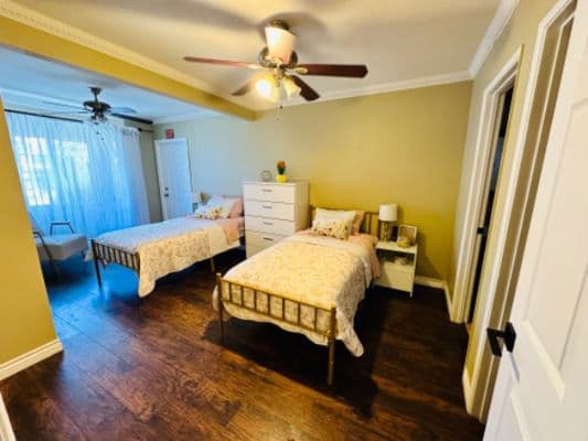 Paradise Hills Senior Living Inc - Gallery Image 5