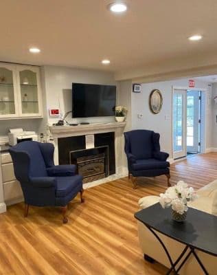 Edmonds Adult Care Home - Gallery Image 2