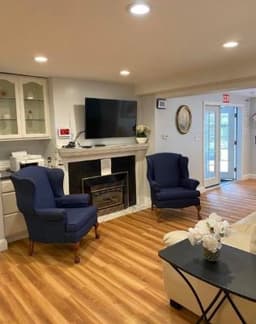Edmonds Adult Care Home - Gallery Image 2