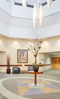 Garden View Care Center of Dougherty Ferry - Gallery Image 2