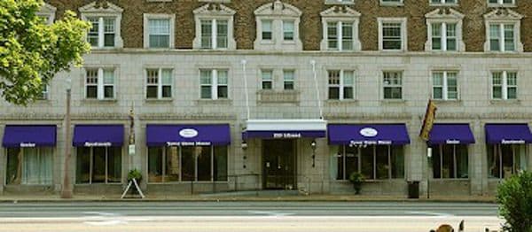 Tower Grove Manor - Gallery Image 1