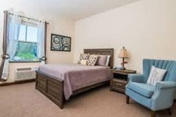 Oaks at Towne Lake - Gallery Image 4