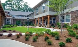Oaks at Towne Lake - Gallery Image 2