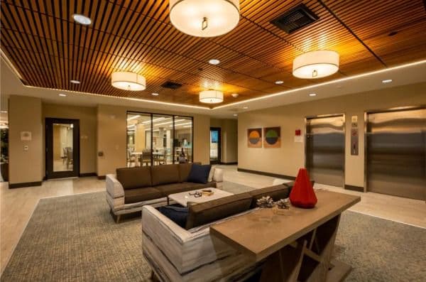 Merrill Gardens at Wright Park - Gallery Image 3