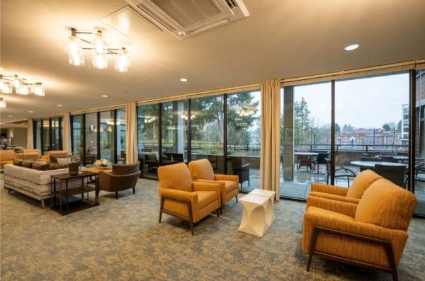 Merrill Gardens at Wright Park - Gallery Image 4