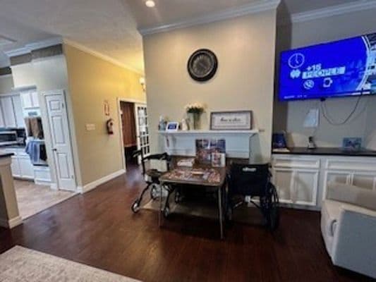 Beehive Homes of Lakeville - Gallery Image 3